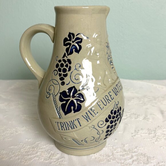 German Salt Glazed Pottery Pitcher 1L  Trinkt Wie Eure Vater Aus Stein Den Wein - Picture 1 of 6